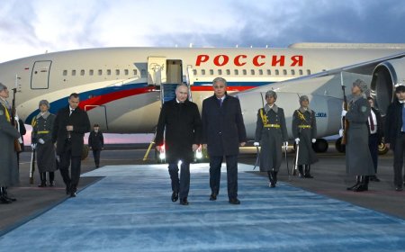 Тоқаев Путинді Астана әуежайынан қарсы алды