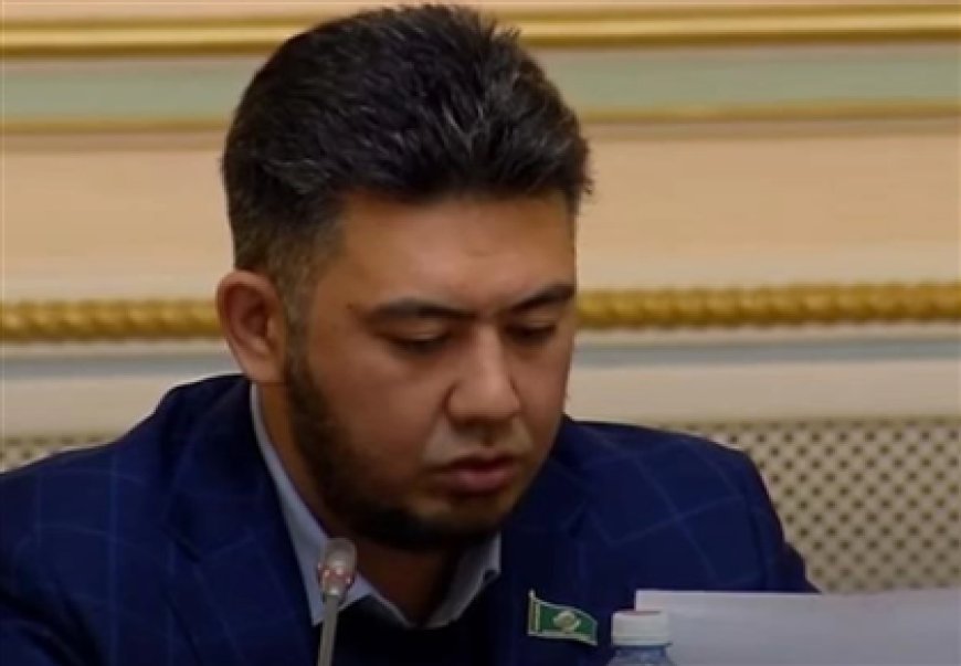 «Боғауыз депутат»: желіде мәслихат өкілінің қылығы шу тудырып жатыр