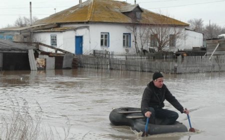 «Бір миллиард теңге»: Шенеуніктер су тасқынының зардаптарын жоюға бөлген қаржыны жымқырып үлгерген