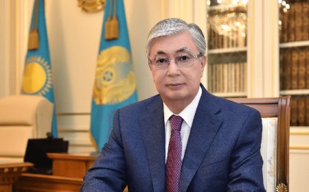 Мемлекет басшысы ер азаматтарды Отан қорғаушы күнімен құттықтады