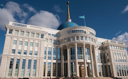 Президент мемлекет және қоғам қайраткері Мұрат Әуезовтің отбасы мен жақындарына көңіл айтты