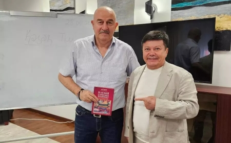 Бас жаттықтырушы Черчесов қазақ тілін үйренуді бастады