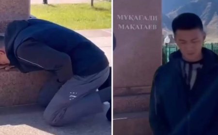 «Сорлы еркек»: Мақатаевқа тіл тигізген блогер ақынның ескерткішіне барып, тізерлеп кешірім сұрады