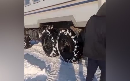 В Мангистауской области спасатели вызволили из снежного плена 13 грузовиков