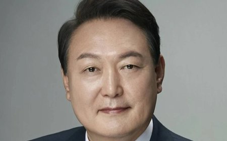 В Южной Корее суд выдал ордер на арест временно отстранённого президента