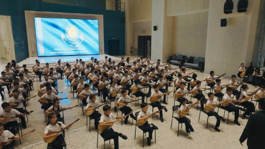 Тәуелсіздік күніне арналған ерекше домбыра шарасы өтті