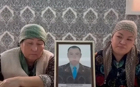 «Төрт бала әкесіз қалды»: Алматыда бейтаныс әйелді арашалаймын деп мерт болған полицейдің отбасы сұхбат берді