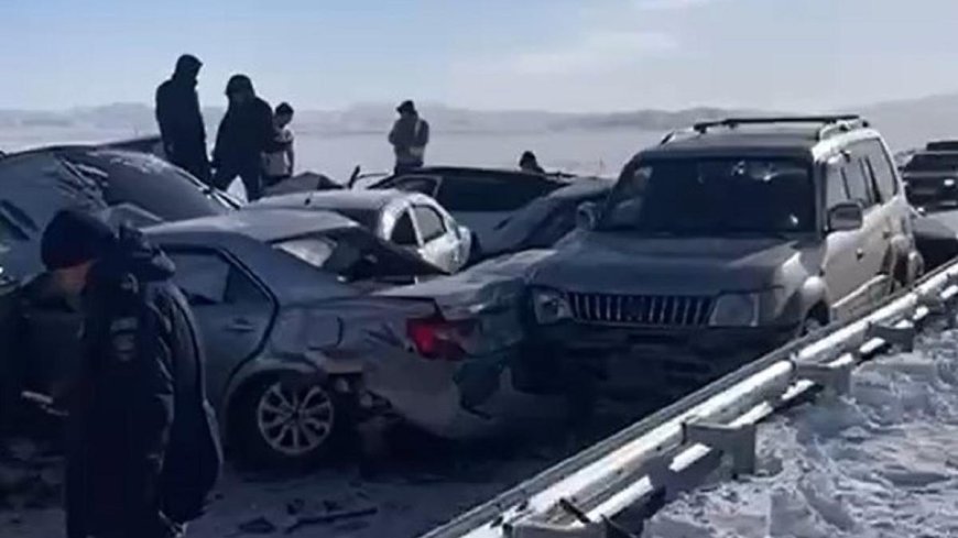 В Карагандинской области произошло ДТП с участием 19 автомобилей