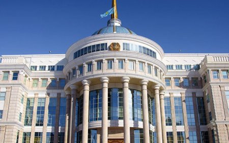 Мемлекет басшысы жазушы, драматург Дулат Исабековтің отбасына көңіл айтты