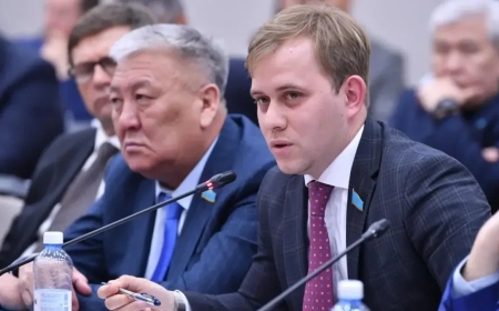 «Орыс болғаным үшін кемсітіп жатыр»: депутат Шаталов желіде тағы бір жазба жариялады