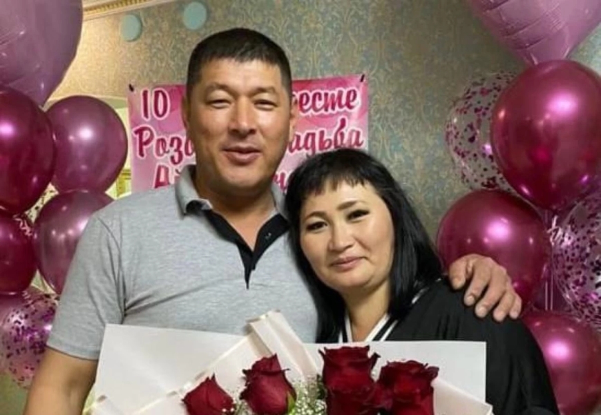 «16 жасымда алып қашты»: 12-ші баласын күтіп жүрген әйел өмірі туралы айтып берді