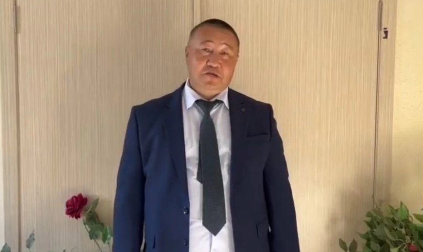 «Сарай мен монша салдырған»: Абай облысында мектеп директоры мұғалімдерді құлша жұмсаған