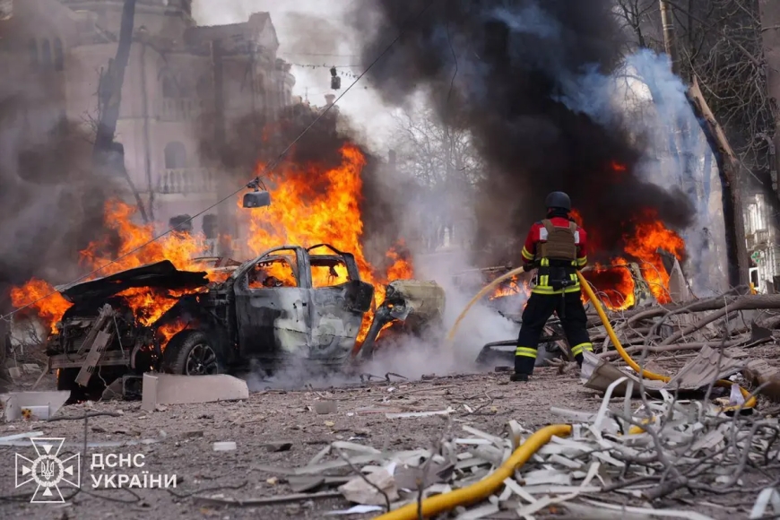 Украина: Сумыда Ресейдің зымыран шабуылынан көз жұмғандар саны 30-дан асты
