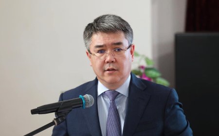 «Атырау түтінге тұншығып жатыр»: белгілі адвокат облыс әкімінің отставкаға кетуін талап етті