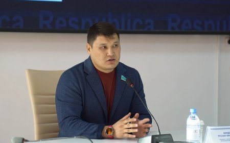«Асфальтта дұға оқып жатты»: Руслан Берденовке жасалған қастандыққа қатысты куәгерлер сотта жауап берді