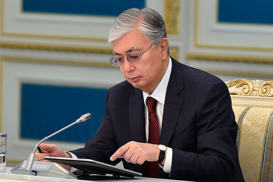 Мемлекет басшысы Путинге көңіл айтты