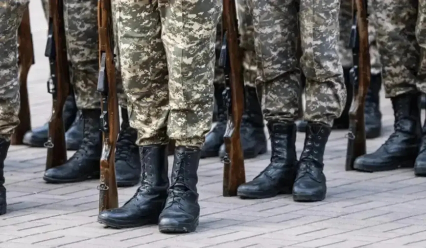 Қазақстанда суицидке бейім жігіттер әскерге алынбайды