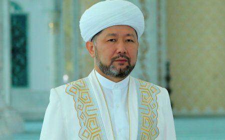 «Әкесін ұрған бала үшін жауапты»: Имам Бас мүфтиді дүмшелікті жайлатты деп айыптады