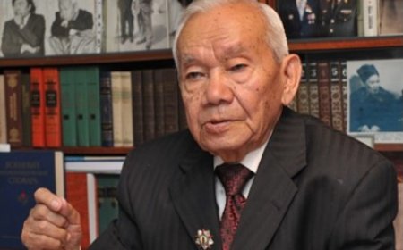 «Маған келген кезде қыз емес болатын, бүгін сен қойнына жатып шық»