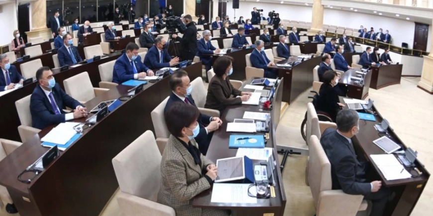 Сенат таратылса, 10 млрд теңге үнемделеді