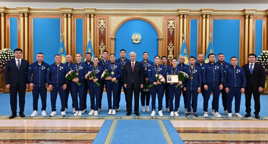 Тоқаев бір топ спортшы мен бапкерді марапаттады