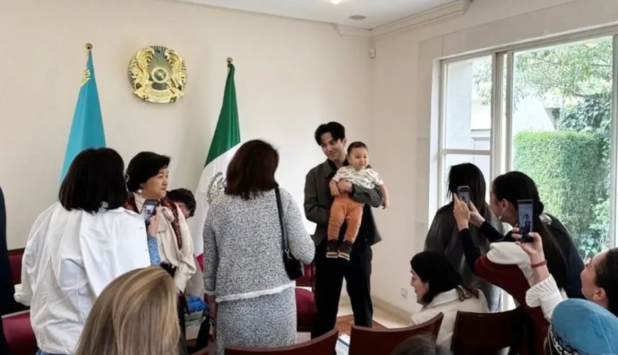 Димаш Құдайберген Мехикода бүлдіршіннің тұсауын кесті