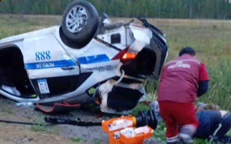 «Мас болған»: Талдықорғанда полиция қызметкері жол апатына түсті