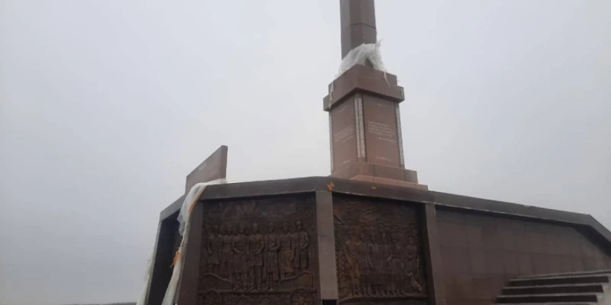 Солтүстік Қазақстанда Алашорданың құрметіне қойылған ескерткішті белгісіз біреулер қиратып кетті