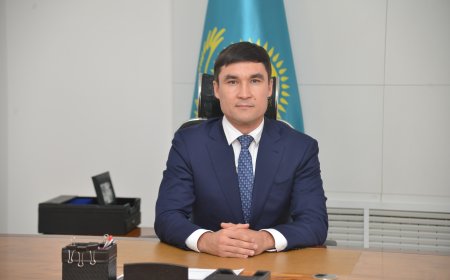 «Мен заңсыздықты тоқтаттым»: Серік Сәпиев пен оның орынбасары арасындағы жанжалдың астарында не жатыр?