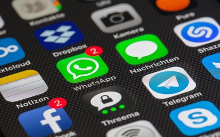 Ресейде WhatsApp пен YouTube желілері толық бұғатталды