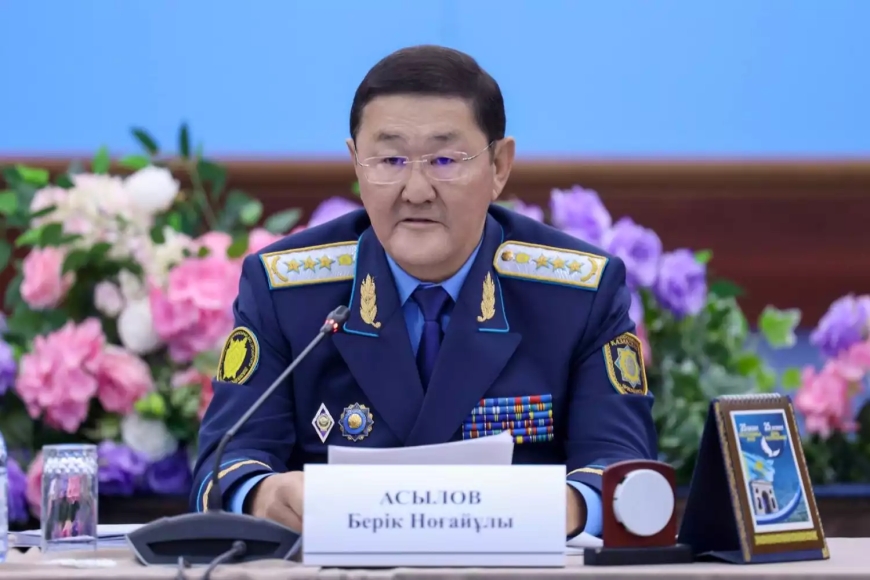 Тізімде ел шенеуніктері бар: Бас прокурор Эпштейн ісіне қатысты тергеуді бастады