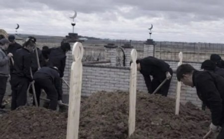 Астанадағы өрттен  көз  жұмған үш баланың жерлеу рәсімі өтті (ФОТО)