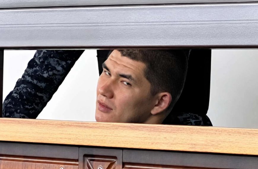 «Ақбаян басқа әйелмен ұстап алған»: сотта Сұлтан Сәрсемәлиевтің жүрісі сөз болды